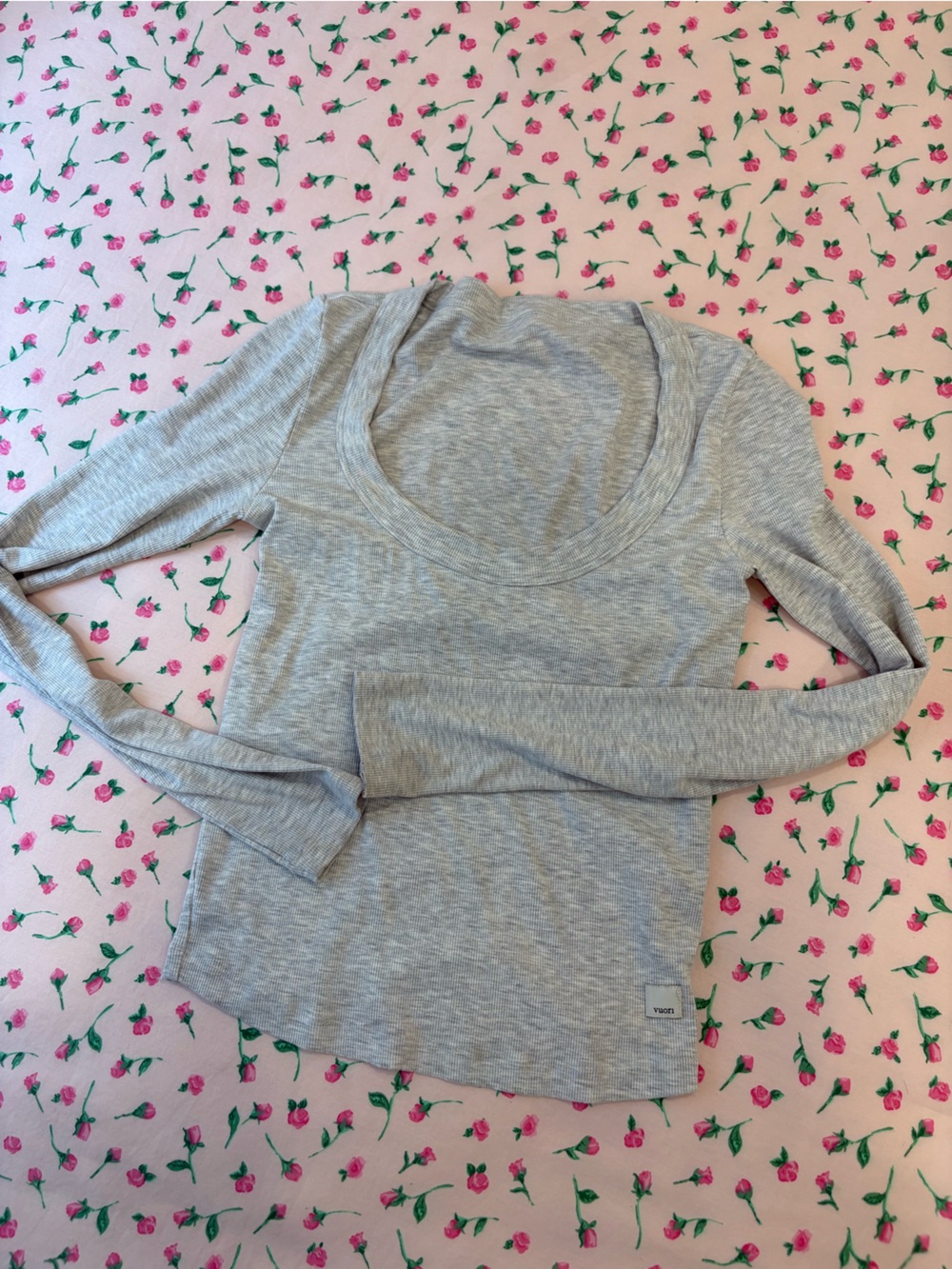 Vuori Pose Scoop Longsleeve - Picture 2 of 3